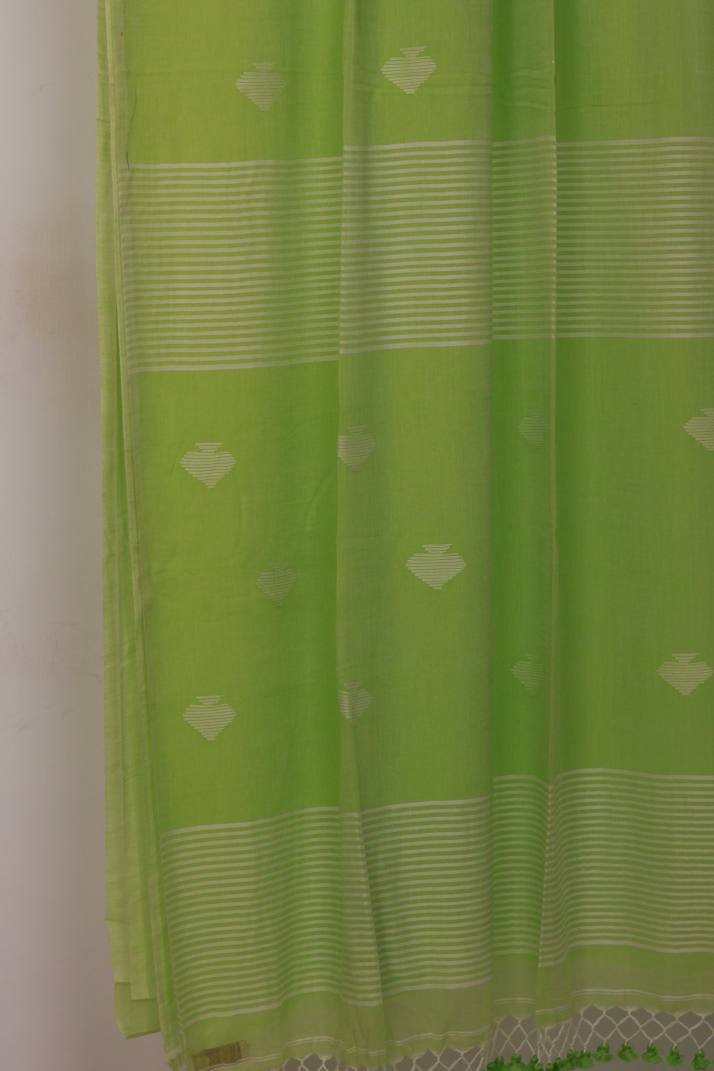 Green Pure Handwoven Malai Cotton Saree with Butta Weaving